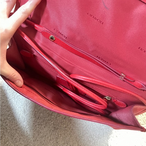 Coach red crossbody bag/clutch - Picture 4 of 6